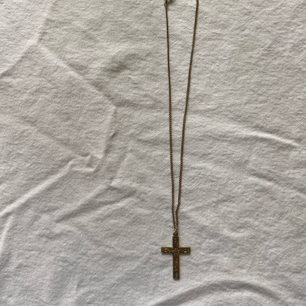 Gold toned Cross Pendant Necklace